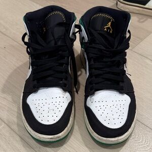 Nike Black and White Sneakers